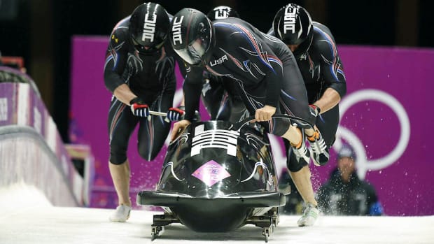steve-holcomb-usa-four-man-bobsled-sochi-olympics-02232014.jpg